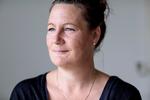 Jobskifte. Jeanette Sejr Pedersen håber på at kunne lægge jobbet som sosu-assistent bag sig. I stedet vil hun være sygeplejerske. Gerne hos en læge eller en øjenlæge på den anden sige sygeplejerskestudiet. 