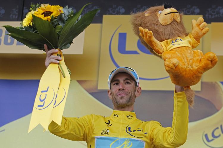 Tour-triumf. Jakob Fuglsangs italienske holdkammerat og Tour de France-sejrherrer, Vincenzo Nibali, tjener godt på sin franske triumf. 