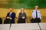Terror. Justitsminister Anders Anundsen (Fremskrittspartiet) ses her i selskab med PST's chef Benedicte Bjørnland og politichef Vidar Refvik under en pressekonference i Oslo i torsdags. De fortalte, at der var kommet informationer frem om, at der var en terrortrussel mod Norge fra personer med forbindelse til islamistiske kæmpere i Syrien. 