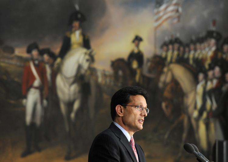 Afskedssalut. Som leder af den republikanske gruppe i Repræsentanternes Hus, har Eric Cantor været placeret lige under formanden for Repræsentanternes Hus, John Boehner. Nu langer han ud efter USA's udenrigspolitik i sin afskedssalut. 
