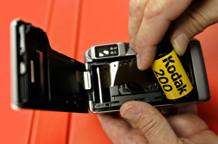 analog. Kodak har sikret bevarelsen af film på celluloid. 