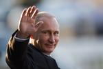 Leder. Ruslands præsident, Vladimir Putin, er fortsat så populær, at et nyt økonomisk pres på Rusland fra EU i form af sanktioner på kort sigt vil blive accepteret af befolkningen, mener professor. 