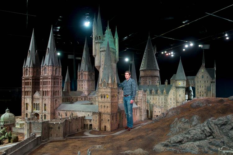 Av. Det kan blive en dyr omgang at tage en tur til Warner Bros Studios nord for London, advarer en læser. 