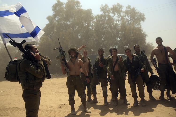 Pause. Israelske soldater vendte tidligere i dag hjem til Israel fra Gaza-striben. 