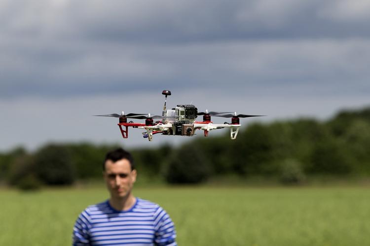 luftigt. Mange private danskere har anskaffet sig en drone, men det er inden for professionel brug af robotflyene, at de store muligheder ligger. 