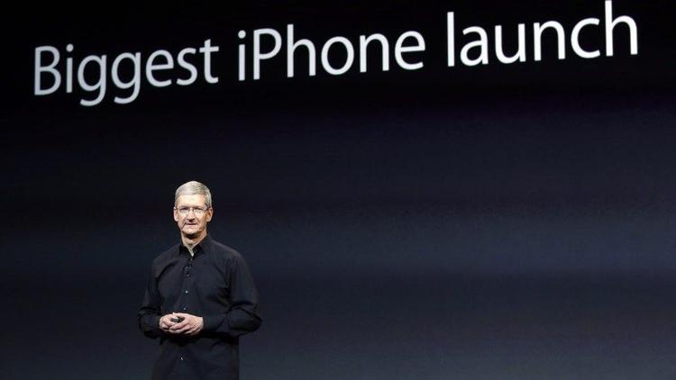 LANCERING. 9. september bliver efter alt at dømme datoen, hvor Tim Cook (bill.) vil præsentere verden for iPhone 6. (Foto: AP Photo/Marcio Jose Sanchez) 