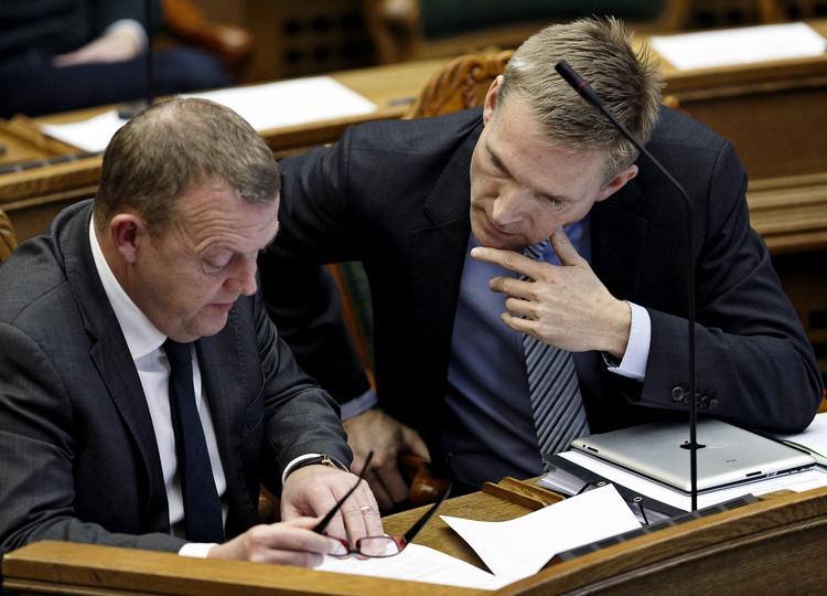 UENIGE. Der er flere knaster i blå blok, som Venstres Lars Løkke Rasmussen skal have løst, hvis han skal danne regering. Størst er uenigheden om væksten i den offentlige sektor. 