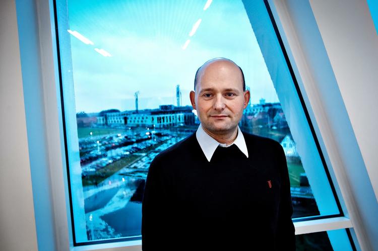 Formand. Det Konservative Folkeparti overraskede mange, da Lars Barfoed meldte sin formandsafsked i aften. Ny leder bliver Viborgs borgmester, Søren Pape Poulsen. 