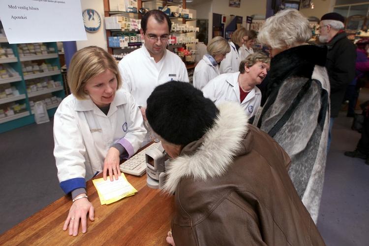 fejl. Tal fra Apotekerforeningen fra i år viser, at apotekerne hvert år opfanger 100.000 fejl i lægernes recepter. 