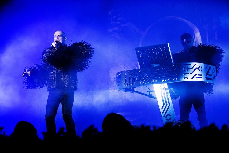 Dublering. Pet Shop Boys spillede på Smukfest i Skanderborg i torsdags, og denne fredag er de hovednavn, når Smukfest forsøger sig med en københavnsk version af festivalen. 