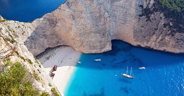 Skønt. Græske Zakynthos er en af den slags øer, der lokker med klassiske strandbilleder. 
