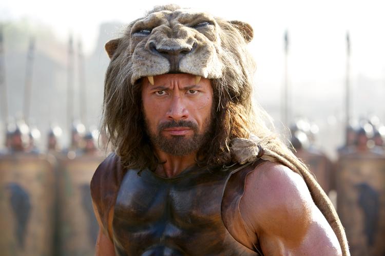 Premierefilm. Der er både løveskind og rynkede bryn i den nye 'Hercules' film, hvor Hercules spilles af Dwayne Johnson. 