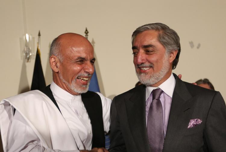 Stemmerne fra det afghanske præsidentvalgs anden runde den 14. juni er i færd med at blive genoptalt. Hovedpersonerne, Ashraf Ghani (tv) og Abdullah Abdullah, er dog enige om at danne fælles regering, uanset hvem der vinder. 