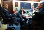 møde. Obama samlede i går sine sikkerhedsrådgivere i det såkaldte 'Situation Room' i Det Hvide Hus for at drøfte situationen i Irak og den amerikanske reaktion på IS' fremgang i Irak. 