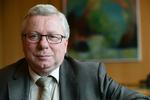 borgmester Henrik Zimino kan ikke se det mærkværdige i, at Tårnby-lærerne fremover skal registrere deres arbejdstid på industrisamfundsmaner 