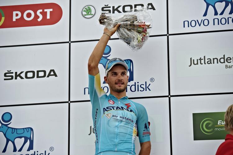 Triumf. Italieneren Andrea Guardini var også på podiet forleden. I dag sikrede han sig i Odense sin og Astanas anden etapesejr i Post Danmark Rundt. 