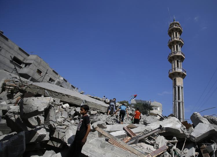 KRIGSZONE. Gaza er fortsat hærget af israelske bombardementer. Samtidig affyrer Hamas raketter den anden vej. 
