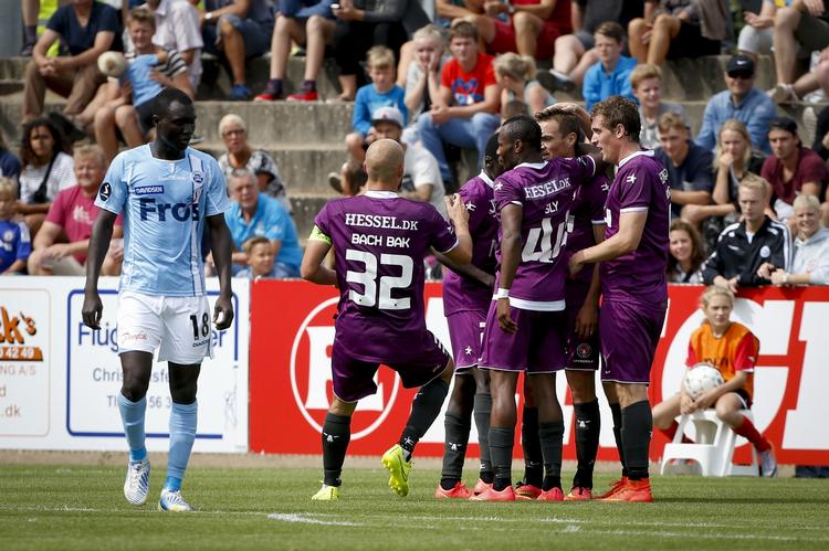 0-1. Med PetterAndersson som målscorer bragte FC Midtjylland sig på sejrskurs mod Sønderjyske efter 42 minutter. 