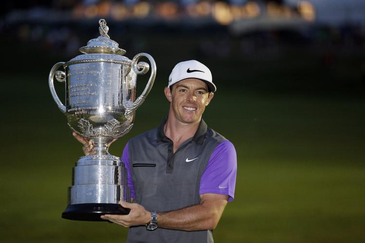 HATTRICK. Mellem sine to majorsejre har Rory McIlroy også vundet WGC-turneringen Bridgestone Invitational, så nordireren sidder solidt på det øjeblikkelige verdensherredømme i golf.. 