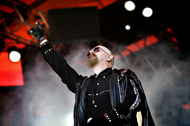 heavy. Judas Priest på Orange scene på Roskilde festivalen i 2008. 