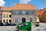 livgivende. Traditionsrige købstæder som Faaborg vil gerne have mere aktivitet i centrum. Her er byens gamle toldbod, der har huset en avisredaktion. 