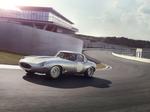 Historisk. Den genfødte Jaguar E-type kan kun bruges til racerløb. 