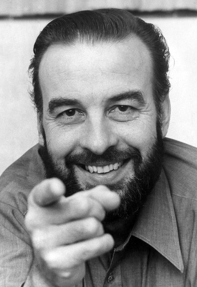 Hit. Flere børnegenerationer er bekendt med 'Bennys badekar' fra 1971. Den blev i 2004 indlemmet i Kulturministeriets kulturkanon for danske film. Filmens komponist var Ley. 