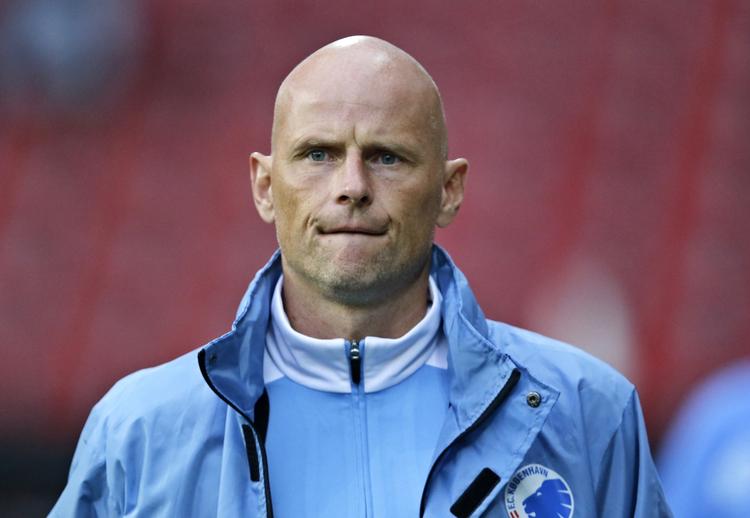 bekymring. FCK-træner Ståle Solbakken har ikke det optimale mandskab til rådighed i den svære playoff-match mod Leverkusen. 