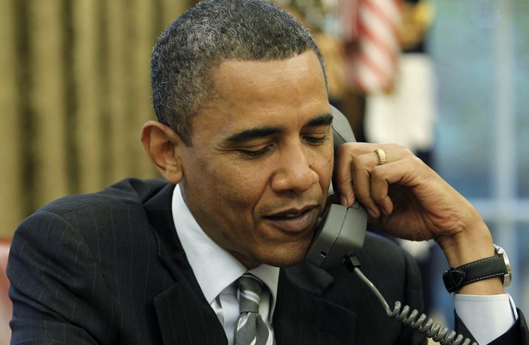 Thomas Friedman, der interviewede præsident Obama i The New York Times, bemærker at Obama har fået grå hår gennem sine år som præsident. 