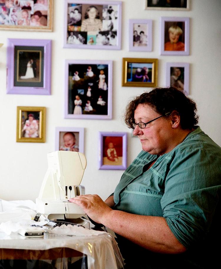 Sygdomsangst. Heteroseksuelle mænd er den gruppe, der har de største fordomme om hiv, siger Anette Nielsen, der har kendt sin status som hiv-positiv i ni år. Hun arbejde til daglig med hiv-smittede på Kafe Knud i København. 