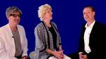 Snak. Jacob Morild er en snakkemaskine i sit nye show og sætter trumf på med tre udgaver af sig selv i det filmede ekspertinterview, der åbner forestillingen. 