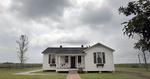 Hjemmebesøg. I huset her voksede en af historiens største country-stjerner op. Nu er det blevet omformet til museum. 