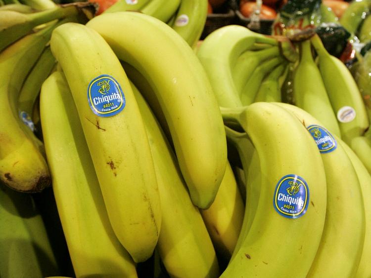 globalt. Det verdensomspændende bananfirma Chiquita beskæftiger 20.000 menneske i 70 lande. 