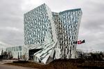 Svindel. To turister blev udsat for tricktyveri her ved Hotel Bella Sky i Ørestad i mandags. Flere steder i København er det sket i denne uge.