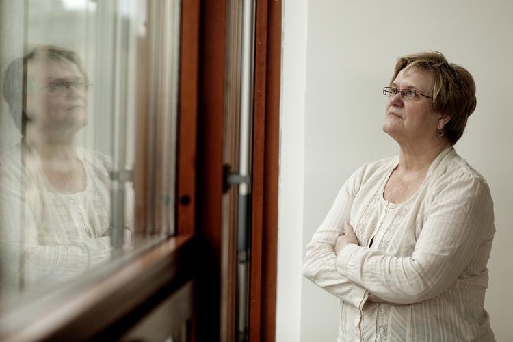 igen. Karin Retvig var bisidder for LO's tidligere næstformand, Tine Aurvig Huggenberger, da hun kørte en pensionssag mod LO. Nu anlægger Retvig selv sag mod HK. 