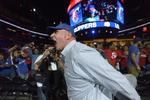 OPKØB. Ballmer har betalt 11 milliarder kroner for basketballholdet. Det er en investering i fremtiden, siger Ballmer. 