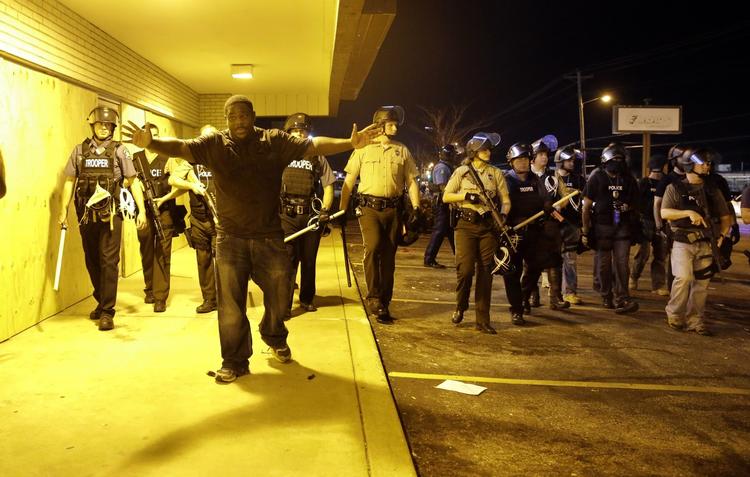 Internationalt. Urolighederne har været voldsomme i Ferguson i St. Louis de seneste 11 dage. 
