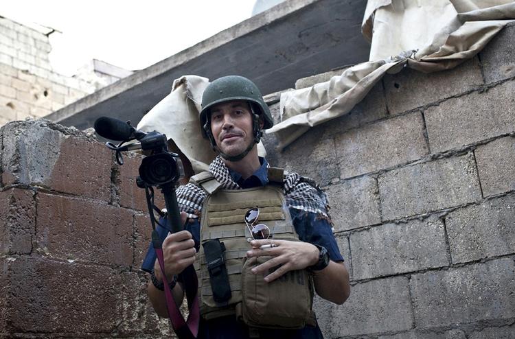 Terror. Den amerikanske journalist James Foley, der blev henrettet af Islamisk Stat. Angiveligt var han del af den gruppe af gidsler, som USA forsøgte at befri. 