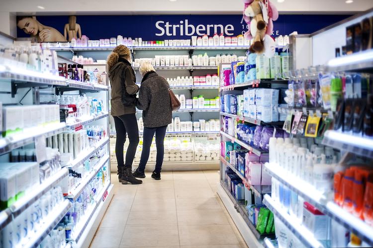 stor. Matas er en stor dansk arbejdsplads med over 2.000 medarbejdere. 