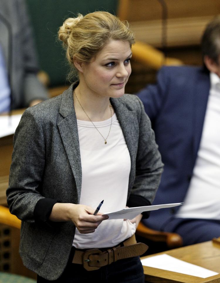 Genoptjening. Enhedslistens Johanne Schmidt-Nielsen øjner et flertal for at lempe reglerne for genoptjening af dagpenge. 