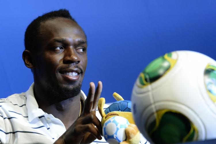 Wing? Med sin enorme hurtighed kan Usain Bolt måske gøre karriere som en effektiv kantspiller på et hold, der foretrækker en kontrastil. 
