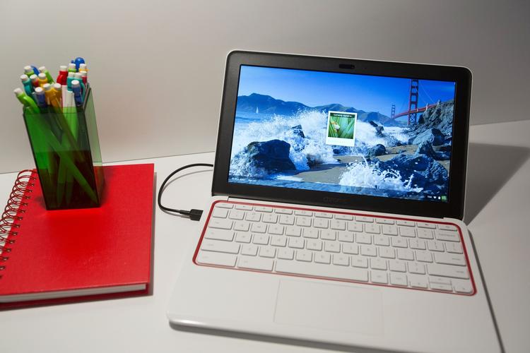 Chromebook. Den nye bærbare computer fra Chromebooks med Googles ChromeOS some styresystem er kommet til Danmark. 