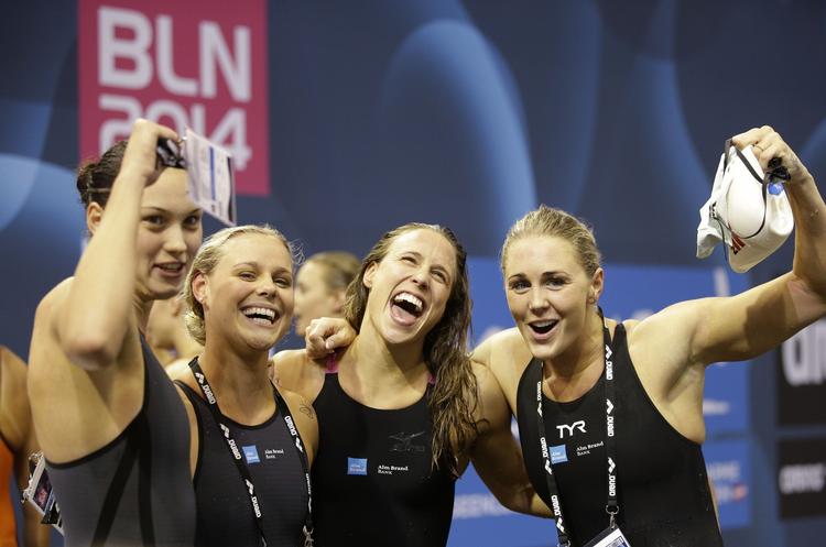 hHoldmedley. Den danske 4x100 meter medley var ellevilde efter sejren. 