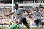 4-0. Nacer Chadli blev dobbelt målscorer for Tottenham, der ikke mødte stor modstand fra Queens Park Rangers. 