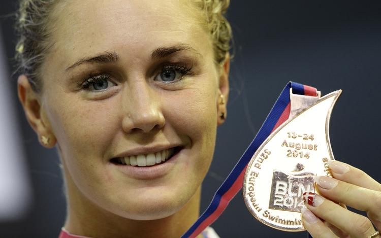 TOPSCORER. Med sine fire medaljer blev Jeanette Ottesen dansk topscorer ved EM. På sidstedagen fik hun bronze i 50 meter fri og guld i 4xq00 meter medley. 