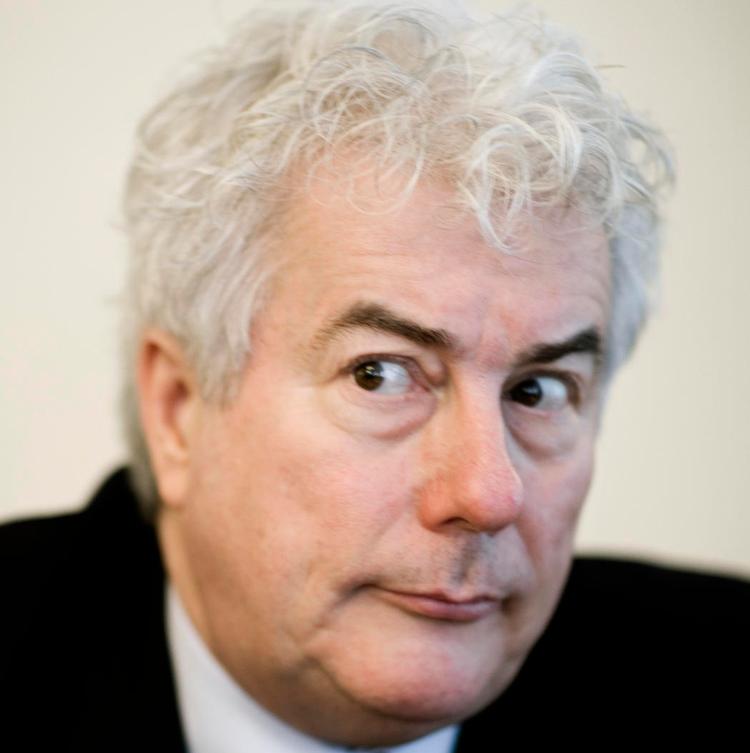Besøg. Ken Follett var i byen for at fortælle om sin længe ventede afslutning på den såkaldte Century-trilogi, hvor han har skrevet sig igennem det 20. århundrede. 