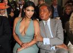 sådan. Realitystjernen Kim Kardashian lagde navn til 'Kim Kardashian: Hollywood'-appen, hvor man kan købe nye frisurer og makeovers i takt med, at man bevæger sig op ad kendthedsstigen. 