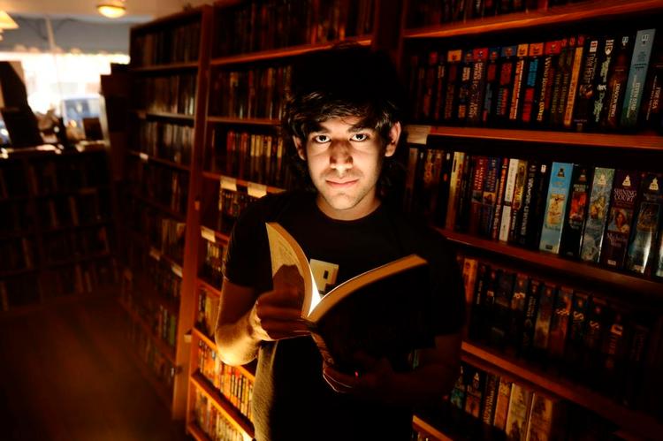 Cyberaktivist. Aaron Swartz kunne læse og programmere, da han var 3. Men tabte kampen mod det etablerede i forsøget på at ændre verden. 