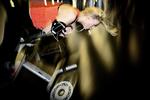 dyrere. Fitness.dk er dyrere end de øvrige fitness-kæder, og derfor er kæden pisket til hele tiden at forbedre sig på service- og produktsiden, lyder det fra økonomidirektøren. 