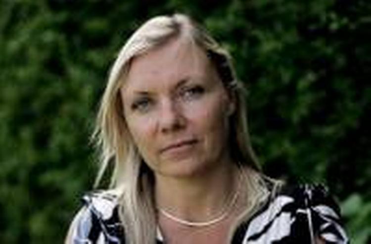 I 2007 blev Camilla Broe anholdt og fængslet, fordi USA ville have hende udleveret i en sag om indsmugling af tusindvis af ecstasypiller. 